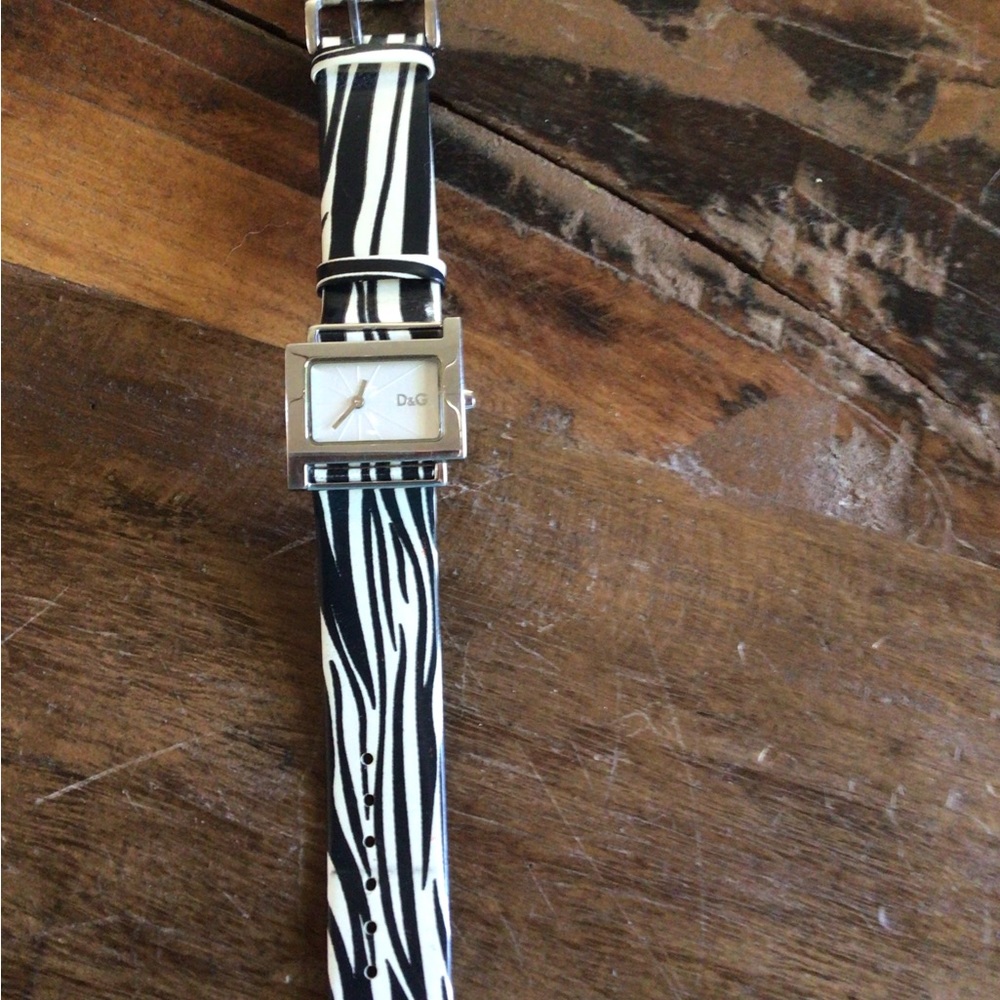 Dolce & gabbana zebra watch